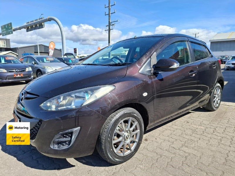2012 Mazda Demio, photo 3