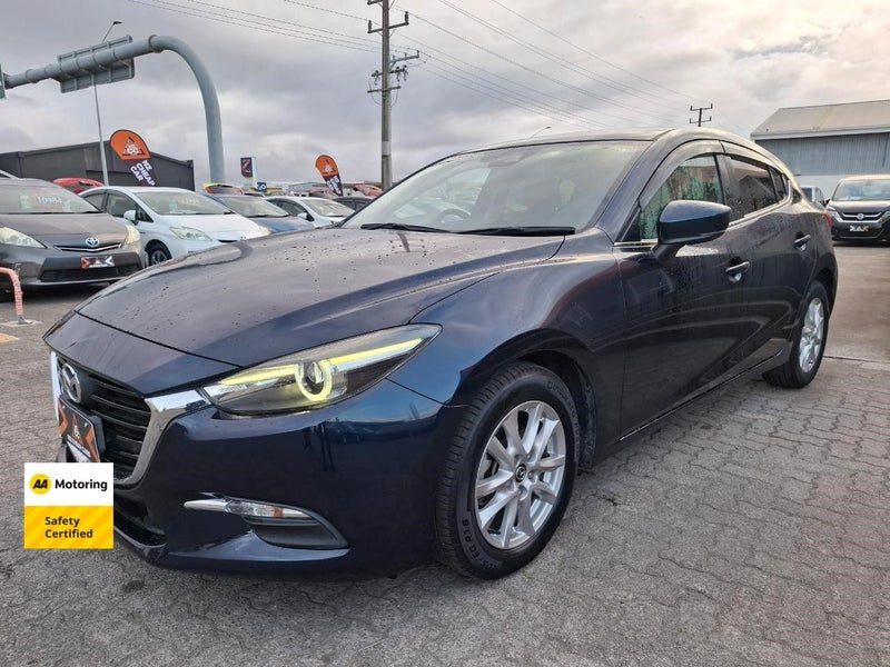 2016 Mazda Axela, photo 3