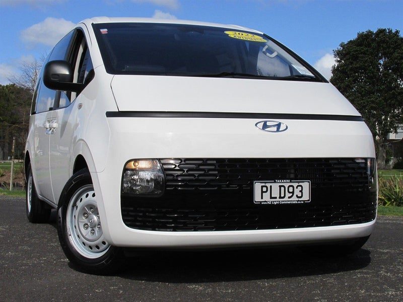 2022 Hyundai Staria Load