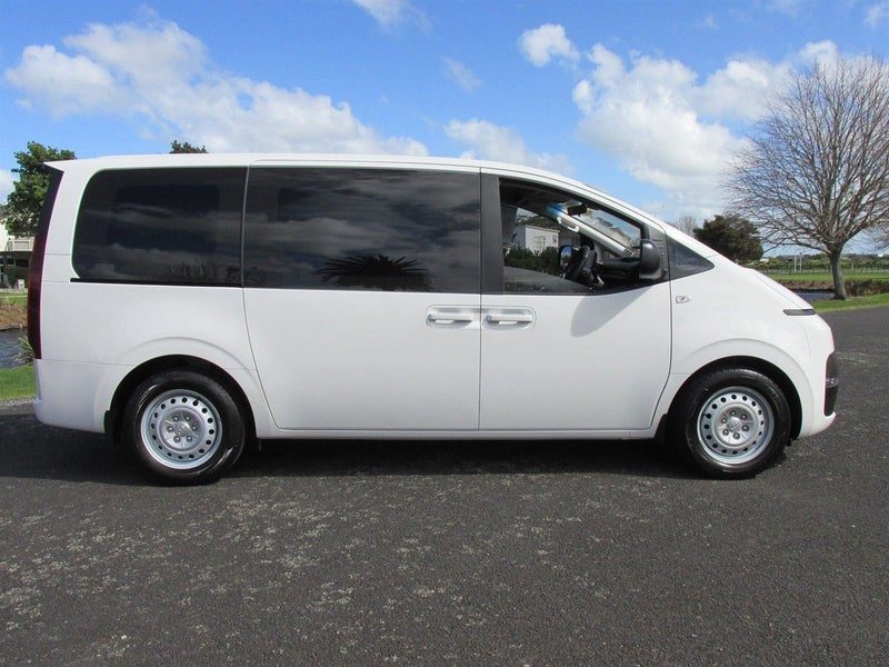 2022 Hyundai Staria Load, photo 2