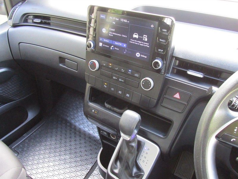 2022 Hyundai Staria Load, photo 3