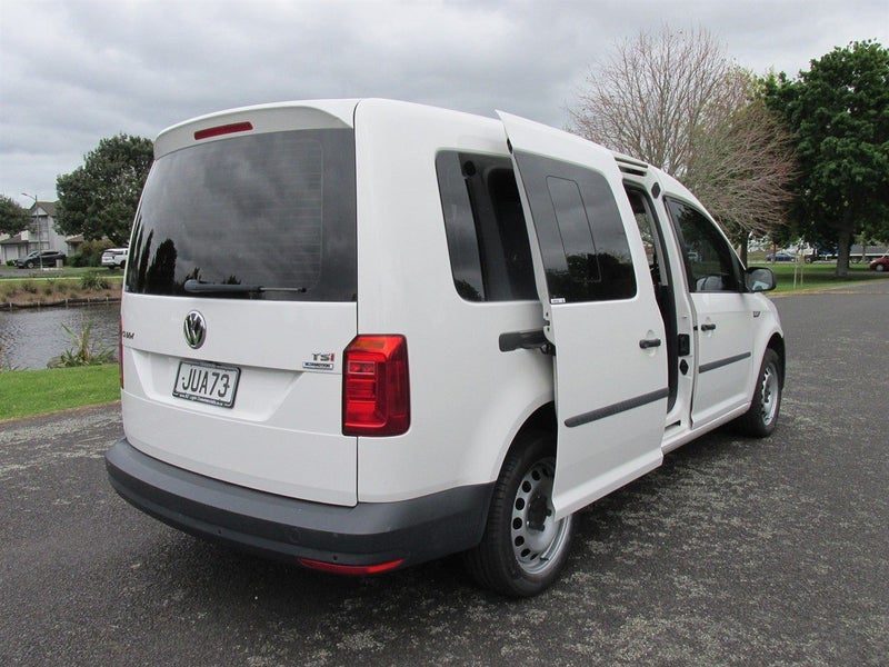 2016 Volkswagen Caddy Crewvan TSI, photo 3