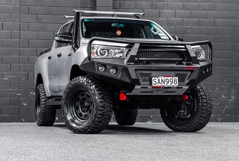 2017 Toyota Hilux 2.8TD, 4WD, SR5