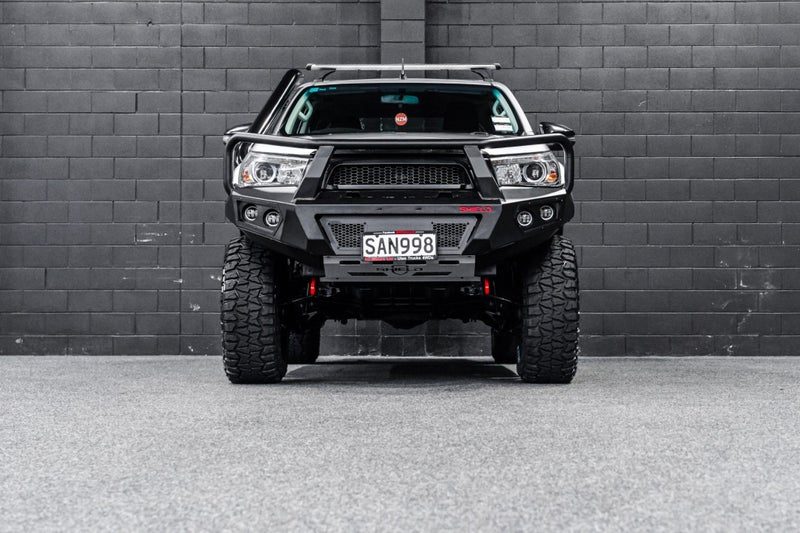 2017 Toyota Hilux 2.8TD, 4WD, SR5, photo 2