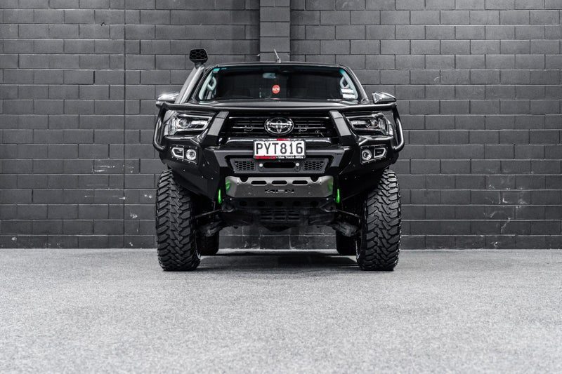 2023 Toyota Hilux 2.8TD, 4WD, SR5, photo 2