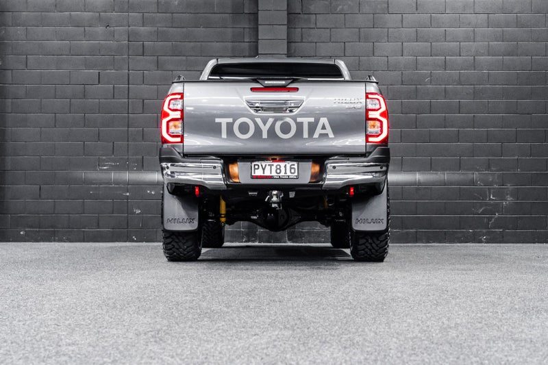 2023 Toyota Hilux 2.8TD, 4WD, SR5, photo 3