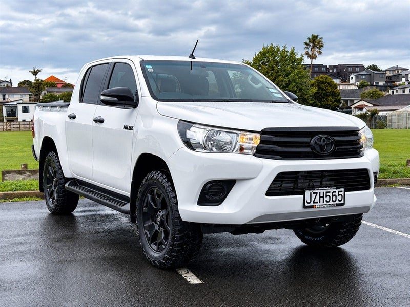 2016 Toyota Hilux SR TURBO DIESEL DOUBLE CAB, photo 2