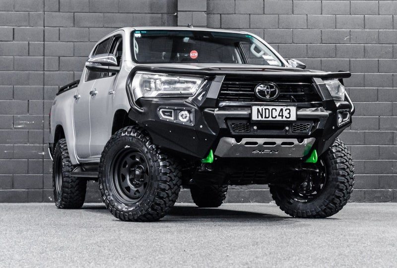 2020 Toyota Hilux 2.8TD, 4WD, SR5
