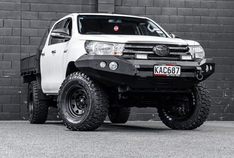 2016 Toyota Hilux 2.8TD, 4WD, SR