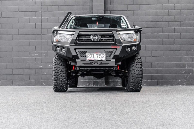 2023 Toyota Hilux 2.8TD, 4WD, SR, photo 2