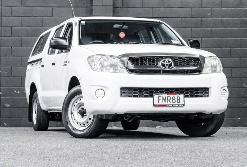 2010 Toyota Hilux 2.7P, RWD
