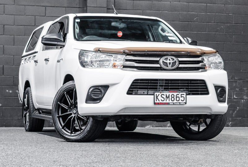 2017 Toyota Hilux 2.8TD, RWD, S