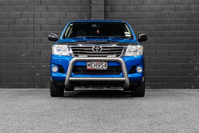 2013 Toyota Hilux 3.0TD, RWD, photo 2