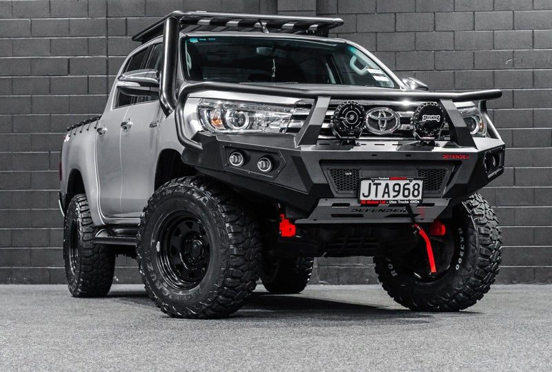 2016 Toyota Hilux 2.8TD, 4WD, SR5