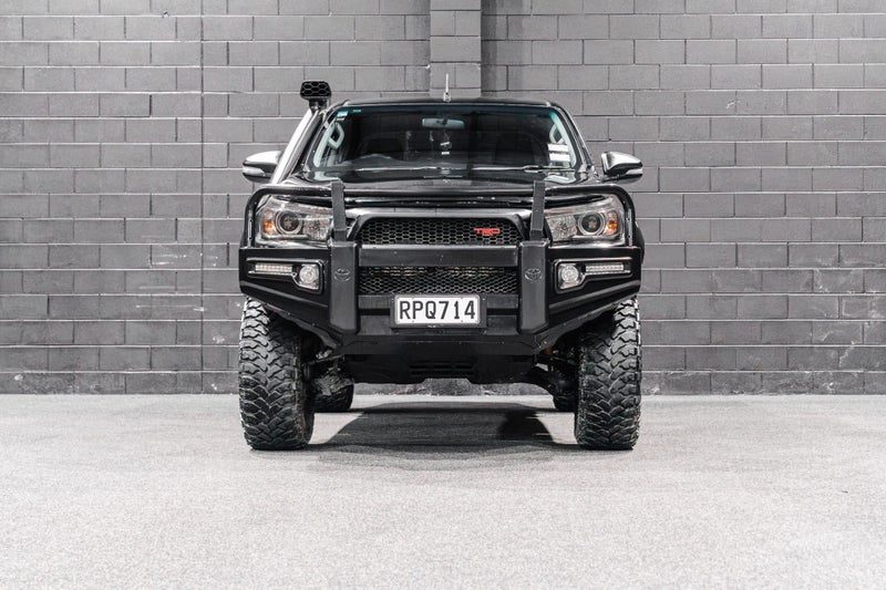2015 Toyota Hilux 2.8TD, 4WD, SR5, photo 2