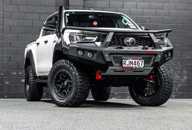 2025 Toyota Hilux 2.8TD, 4WD, SR5
