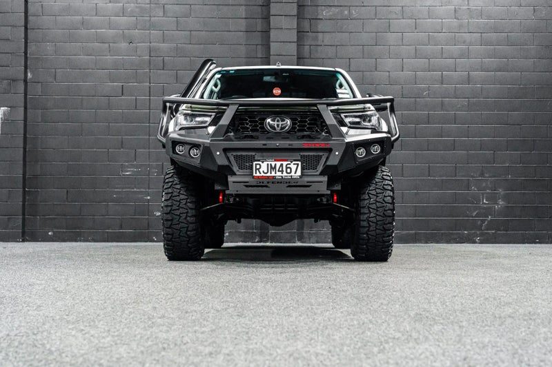 2025 Toyota Hilux 2.8TD, 4WD, SR5, photo 2