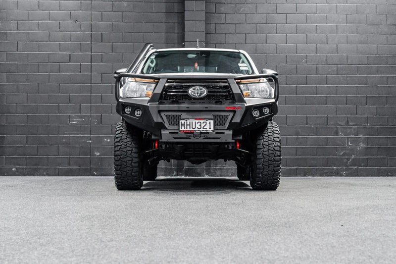 2019 Toyota Hilux 2.8TD, 4WD, SR, photo 2