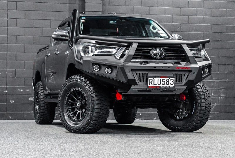 2023 Toyota Hilux 2.8TD, 4WD, SR5