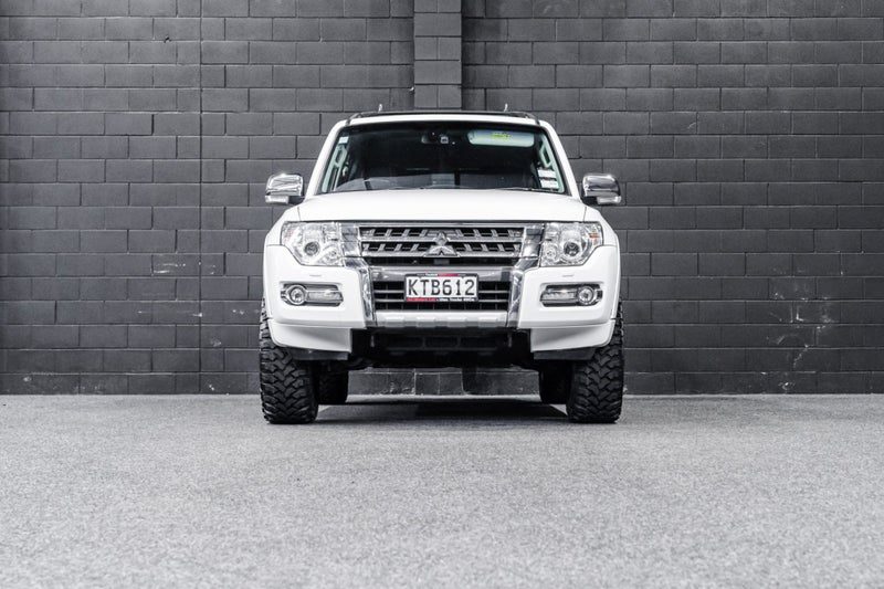 2017 Mitsubishi Pajero 3.2TD, 4WD, Exceed, photo 2