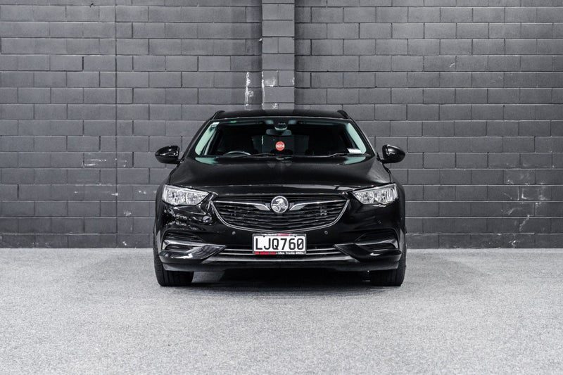 2018 Holden Commodore 2.0L, FWD, LT, photo 2