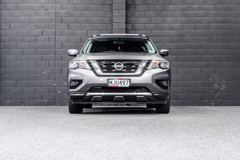 2019 Nissan Pathfinder 3.5L, 4WD, ST, photo 2