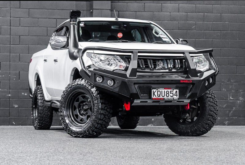 2017 Mitsubishi Triton 2.4TD, 4WD, GLS