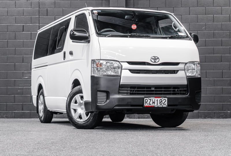 2015 Toyota Hiace 2.7L, RWD, ZL