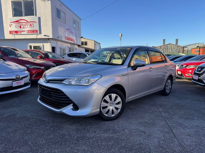 2016 Toyota Corolla Axio Hybrid