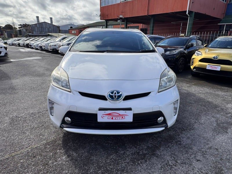 2014 Toyota Prius S, photo 2