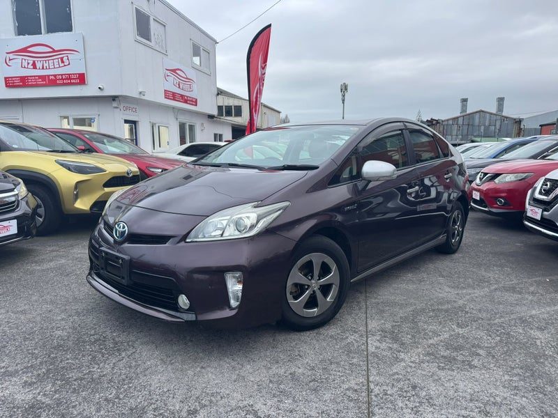 2014 Toyota Prius S
