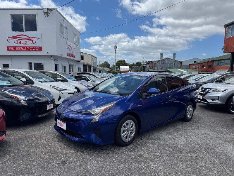 2016 Toyota Prius S SAFETY SPEC, photo 3