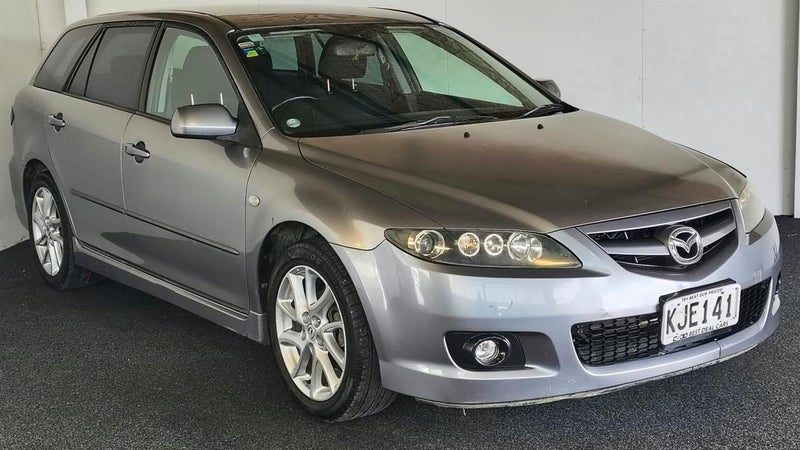 2005 Mazda Atenza
