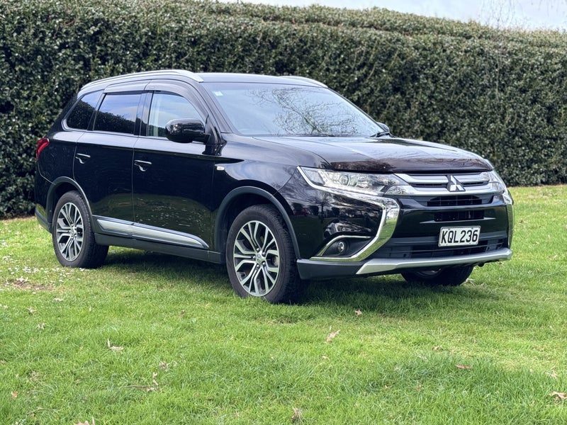 2017 Mitsubishi Outlander 7 Seater