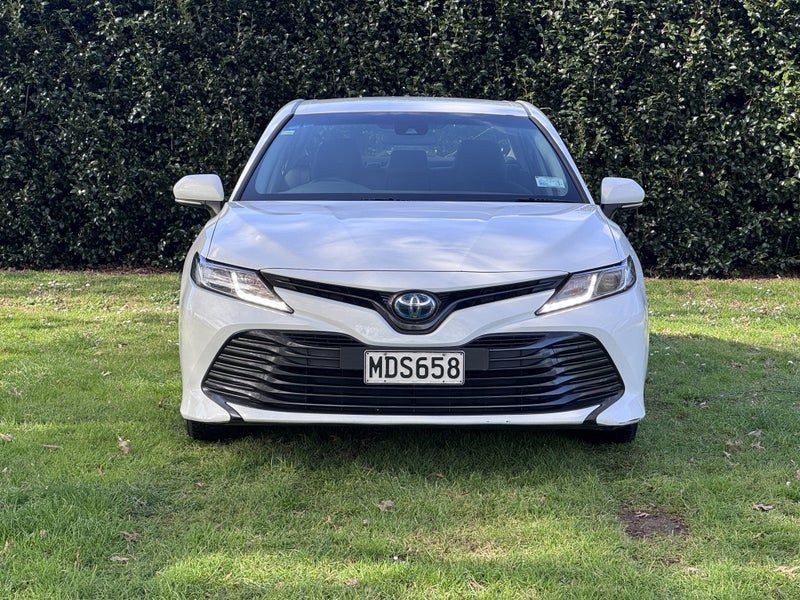 2019 Toyota Camry Hybrid I NZ NEW, photo 2