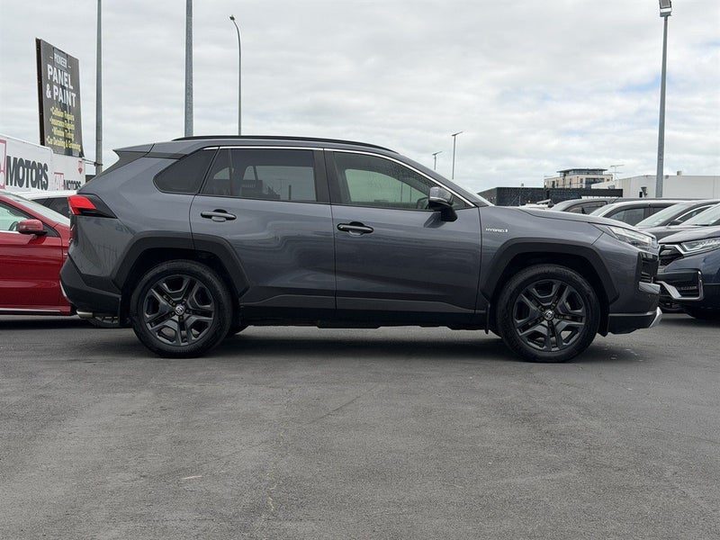 2022 Toyota RAV4 Adventure 2.5PH/4WD [NZ NEW], photo 2