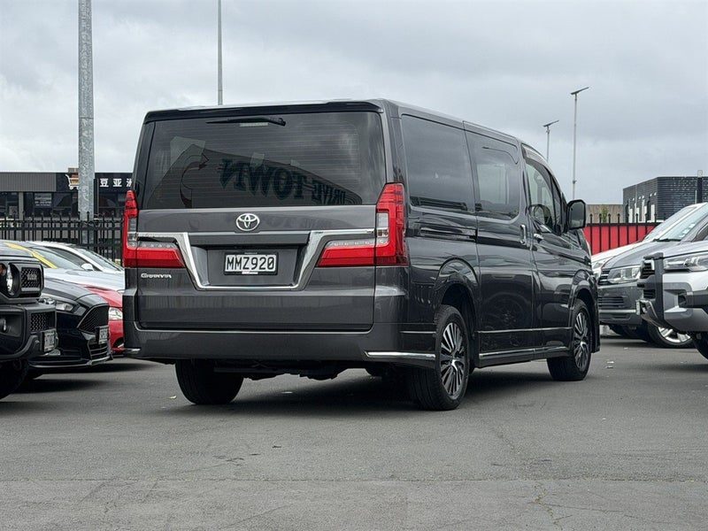 2019 Toyota Granvia 9 Seats 2.8DT/6AT [NZ NEW], photo 3
