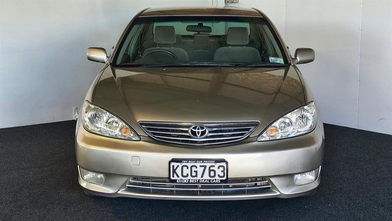 2005 Toyota Camry, photo 2
