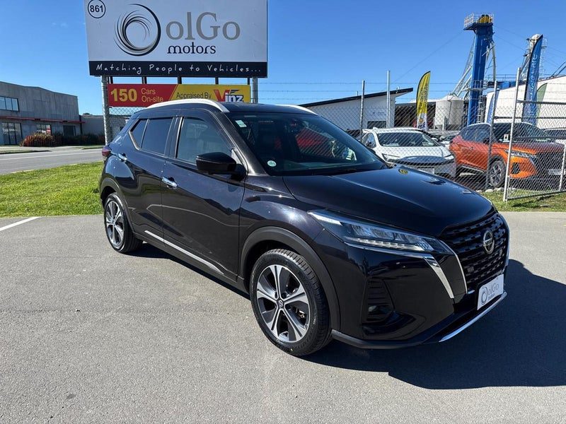 2021 Nissan Kicks X, photo 2