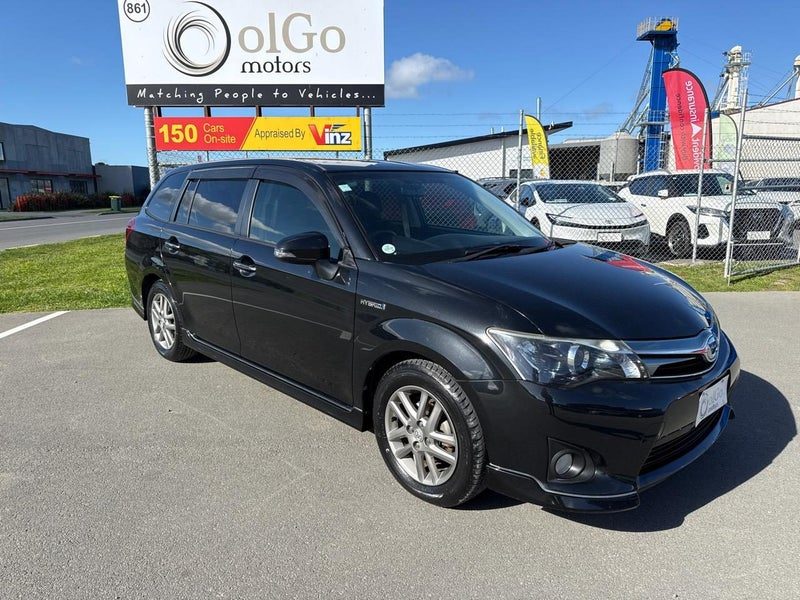 2014 Toyota Corolla Fielder 1.5 G Hybrid Aero WxB, photo 2