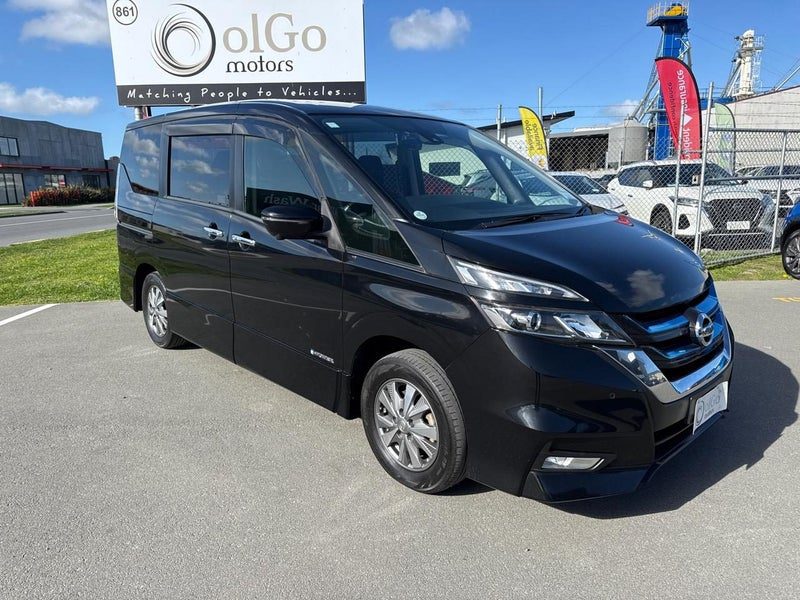 2018 Nissan Serena Highway Star, photo 2