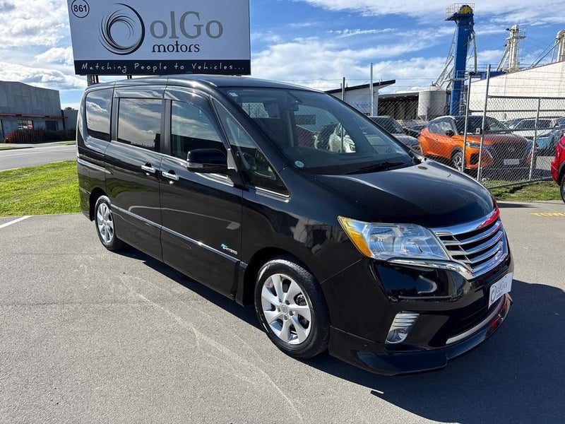 2013 Nissan Serena 2.0 Low KMs Hybrid Highway Star, photo 2