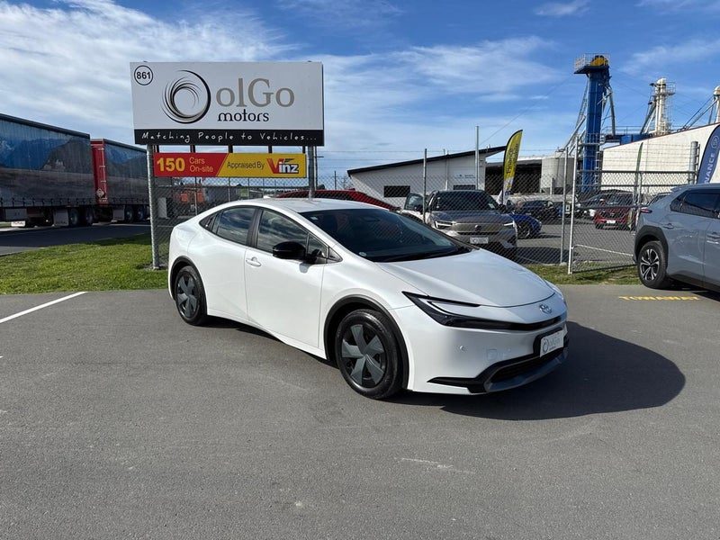 2023 Toyota Prius 1.8 U Low KMs New Shape
