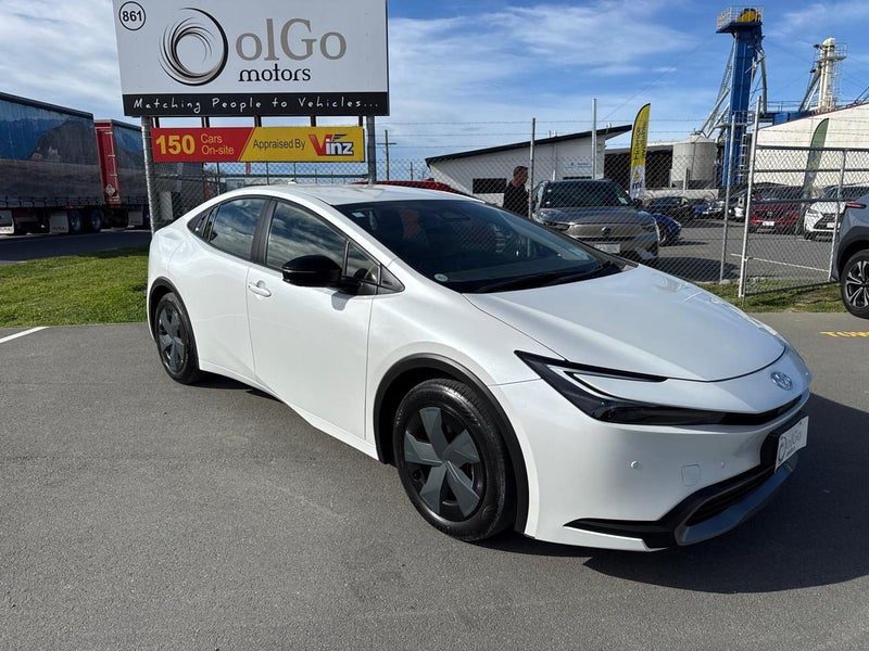 2023 Toyota Prius 1.8 U Low KMs New Shape, photo 2