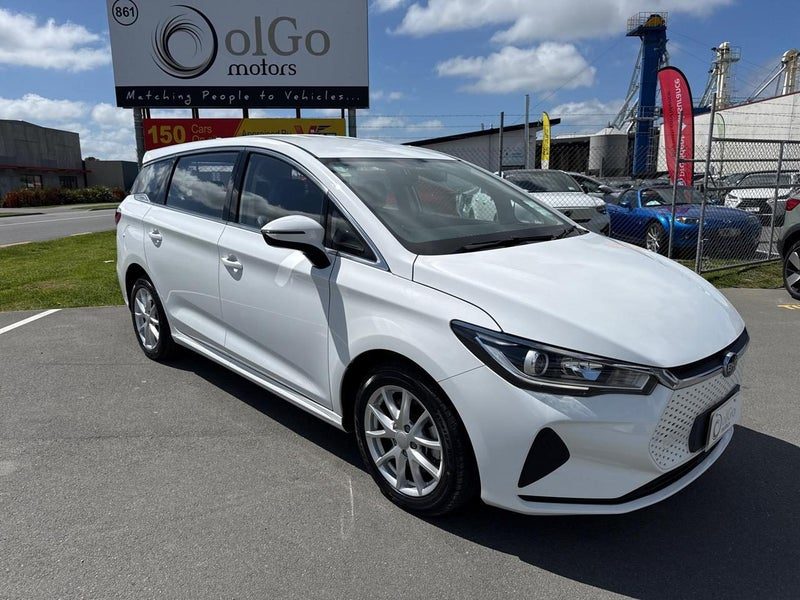 2022 BYD E6 GL Gen2 EV 71.7kWh Low KMs, photo 2