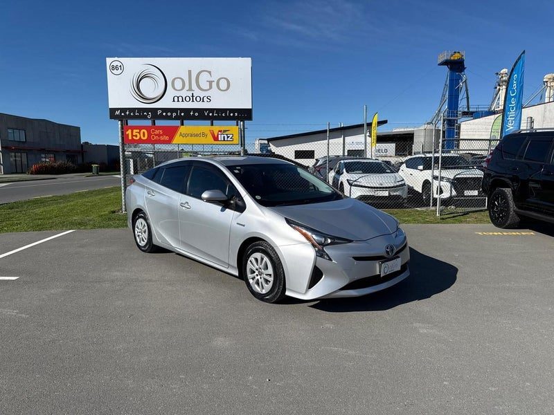 2016 Toyota Prius 1.8 E New Shape