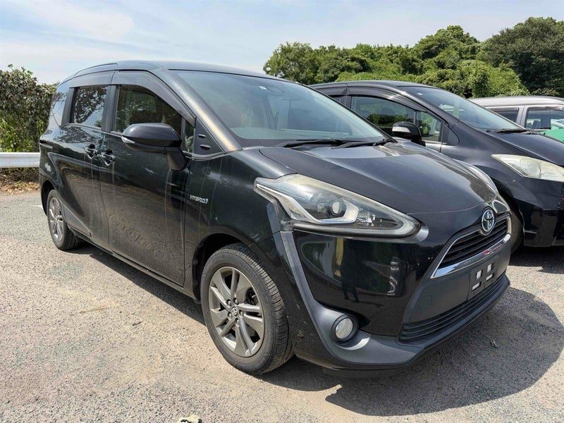 2015 Toyota Sienta 1.5 G Hybrid 7seats