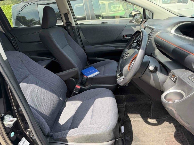2015 Toyota Sienta 1.5 G Hybrid 7seats, photo 3