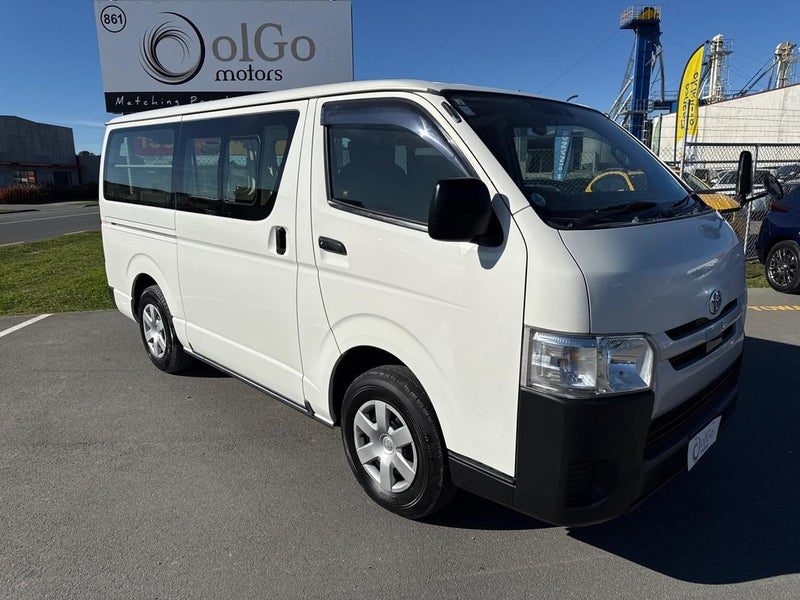 2020 Toyota Hiace 2.8 TD DX 4WD Diesel 6seats, photo 2