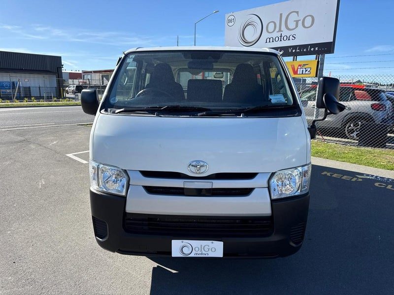 2020 Toyota Hiace 2.8 TD DX 4WD Diesel 6seats, photo 3